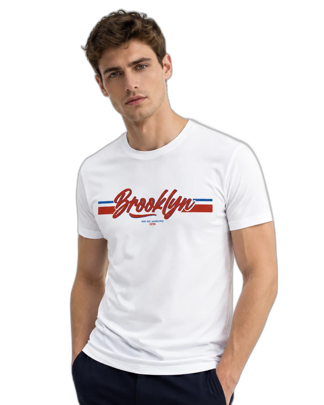 Modelo vestindo camiseta Brooklyn · look 8